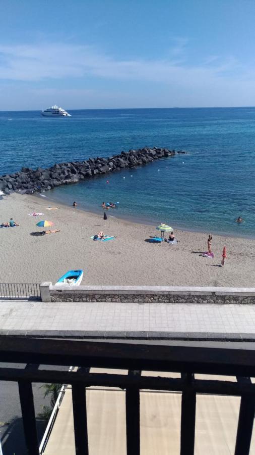 Beachfront Giardini Naxos Exteriér fotografie